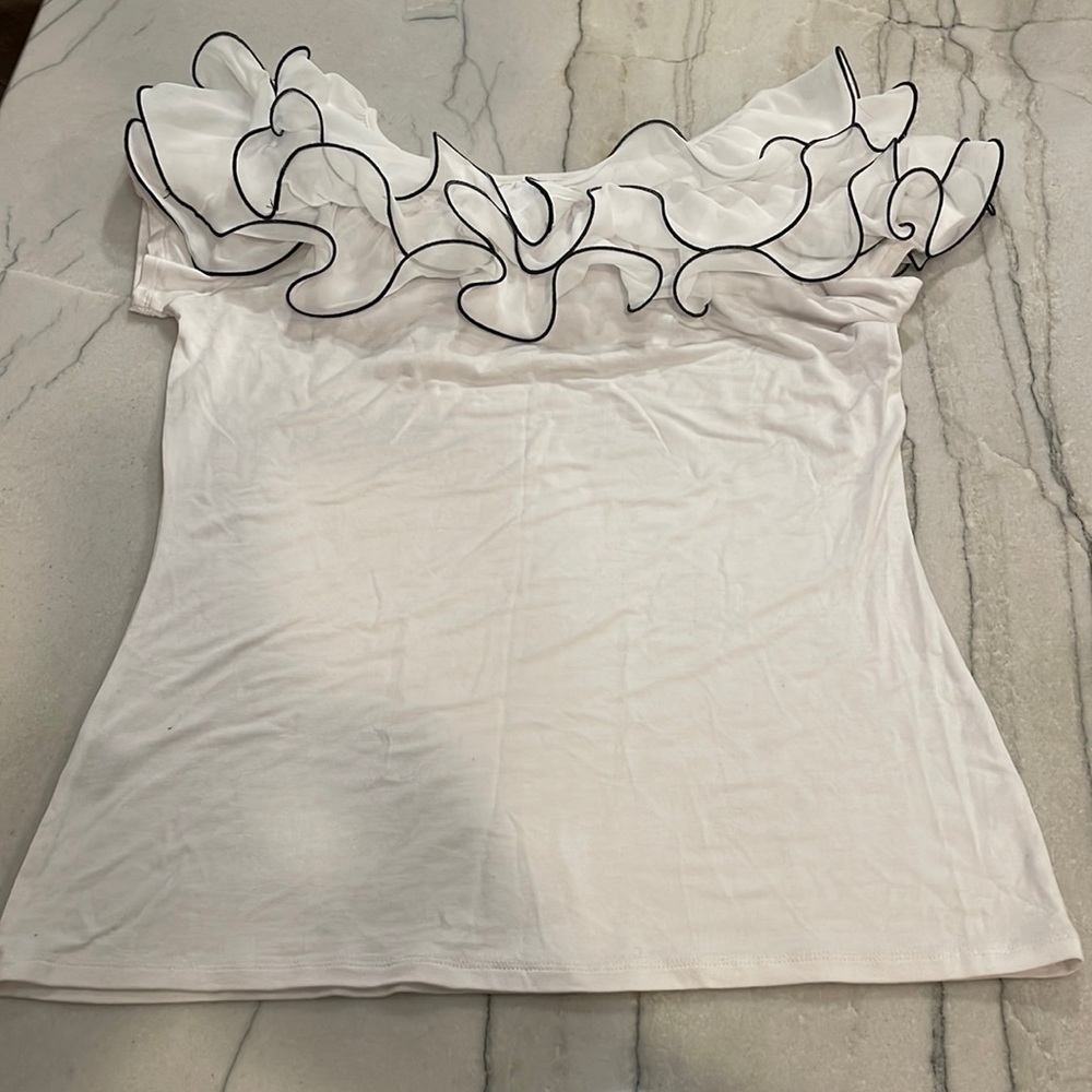 Cute ruffle blouse!